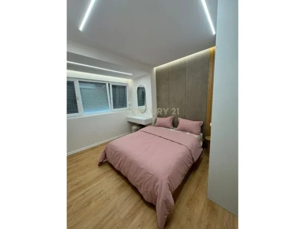 Tirane, jepet me qera apartament 1+1+Aneks Kati 1, 53 m² 600 € (Neom116080)