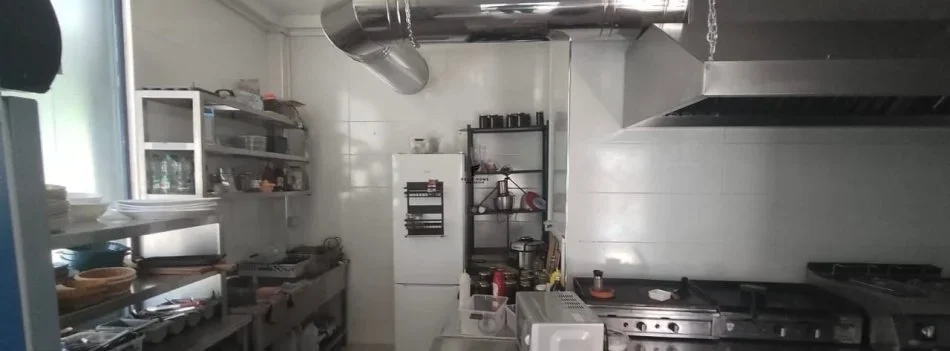 Tirane, jepet me qera ambjent biznesi Kati 0, 150 m² 2.500 € (MYSLYM SHYRI)