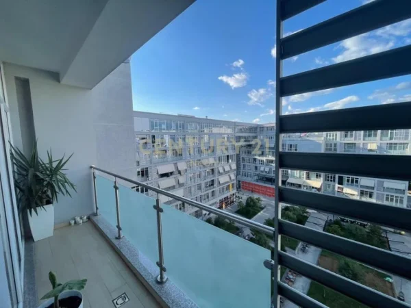 Tirane, jepet me qera zyre Kati 5, 75 m² 600 € (Neom116079)