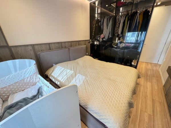 Tirane, jepet me qera apartament 2+1+Ballkon Kati 6, 95 m² 750 € (21 dhjetori)