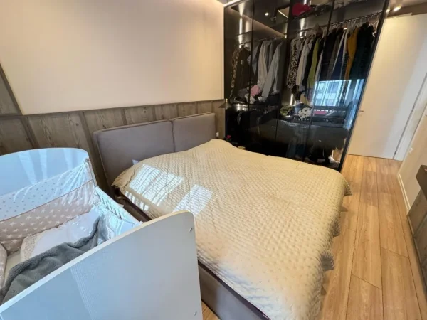 Tirane, jepet me qera apartament 2+1+Ballkon Kati 6, 95 m² 750 € (21 dhjetori)