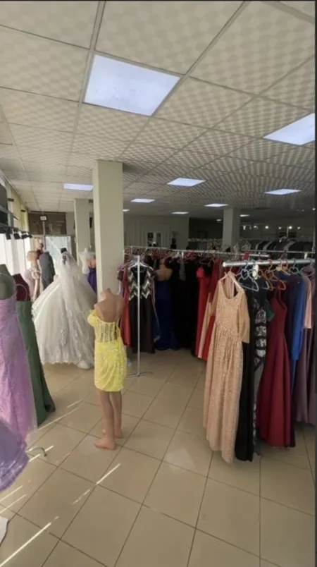 Tirane, shes ambjent biznesi Kati 2, (Bulevardi Nene Tereza)