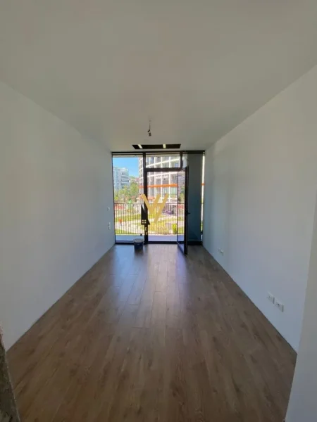Tirane, jepet me qera zyre Kati 1, 102 m² 1.500 € (LAKE VIEW RESIDENCE)