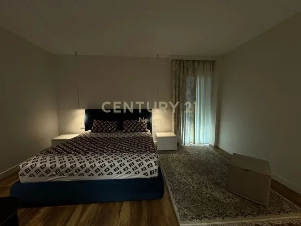 Tirane, shes apartament 2+1+2 , 138 m² 550.000 € (Ish Blloku)