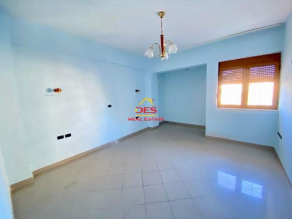 Vlore, shitet apartament 2+1+BLK Kati 4, 116 m² 68.500 Euro (Rruga Osman Haxhiu)