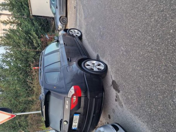 Tirane, shes xhip BMW X3 Viti 2005, 3.000 Euro