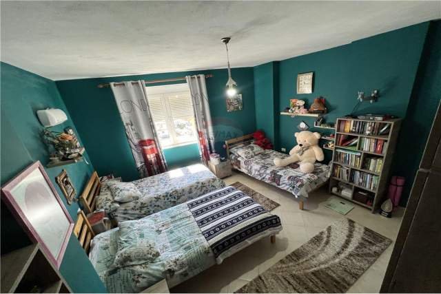 Tirane, shitet apartament 2+1+A+BLK Kati 5, 90 m² 75.000 Euro (Pallatet Cabej)