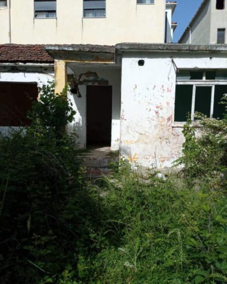 Tirane, shitet shtepi 300 m² 120.000 Euro (Ali Demi)