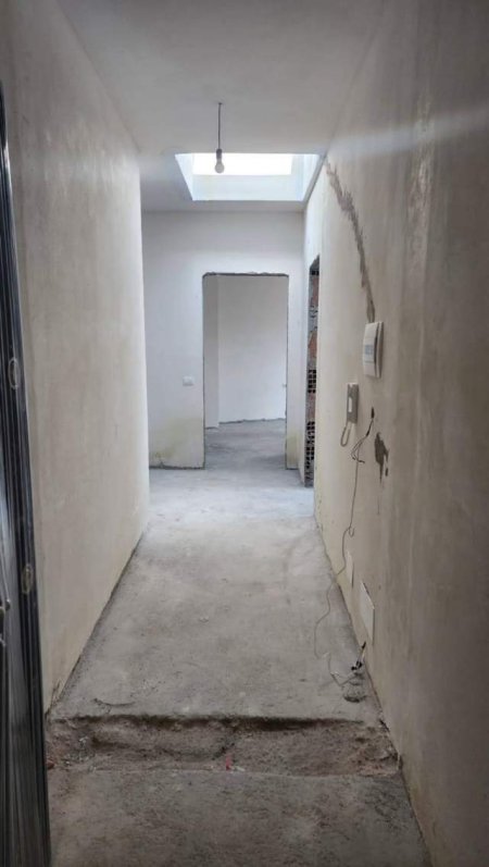 Tirane, shitet apartament 2+1 Kati 10, 109 m²  (Rruga e Barrikadave)