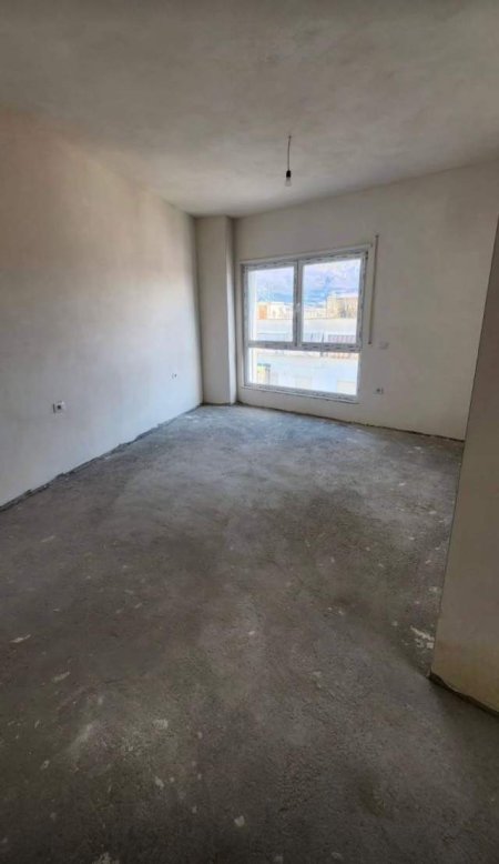 Tirane, shitet apartament 2+1 Kati 10, 109 m²  (Rruga e Barrikadave)