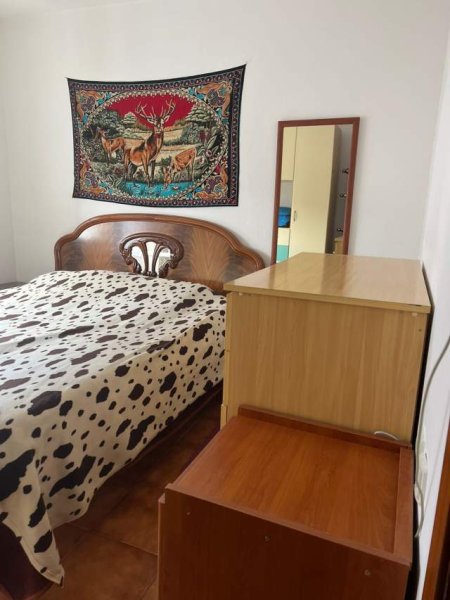 Tirane, jepet me qera apartament 2+1+BLK Kati 6, 100 m² 450 Euro (Pazari i Ri)