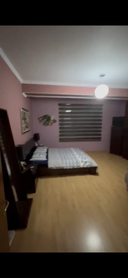 Tirane, ndarje qeraje apartament 3+1+BLK Kati 4, 150 m² 150 Leke (5 Maji Tirane)