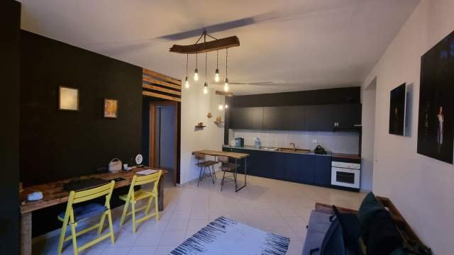 Tirane, jap me qera apartament 2+1+BLK Kati 2, 100 m² 470 Euro