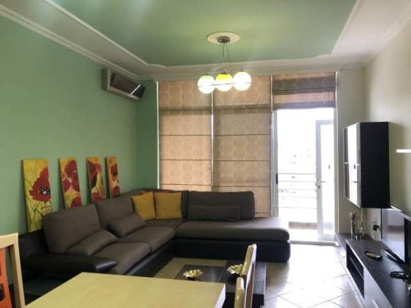 Tirane, jepet me qera apartament 1+1+BLK Kati 7, 75 m² 500 Euro (Rruga Medar Shtylla)