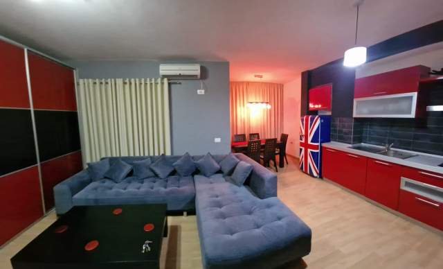 Tirane, jepet me qera apartament 2+1+BLK Kati 5, 98 m² 700 Euro (Siri Kodra)