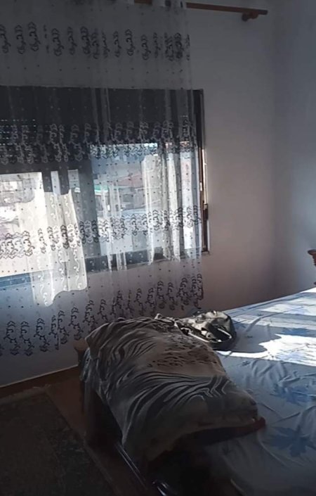 Tirane, jepet me qera Vile 2+1 Kati 1, 70 m² 30.000 Leke (Pran Shkolles Dhora Leka, Ish Fusha Aviacionit)
