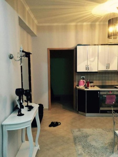 Tirane, shitet apartament 2+1 Kati 3, 114 m² 180.000 Euro (Rruga e Kavajes)
