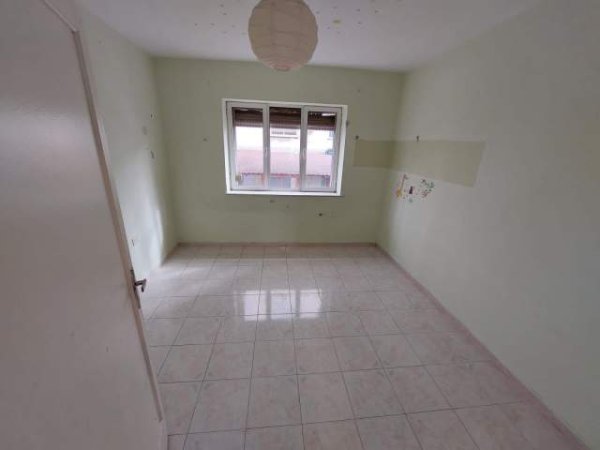 Tirane, ofert apartament 2+1+BLK Kati 3, 95 m² 130.000 Euro (shkolla 7 marsi)