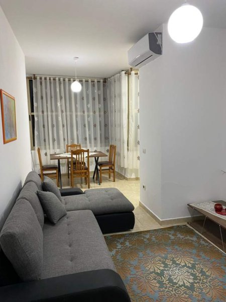Tirane, jap me qera apartament 2+1+A+BLK Kati 6, 400 Euro