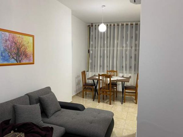 Tirane, jap me qera apartament 2+1+A+BLK Kati 6, 400 Euro