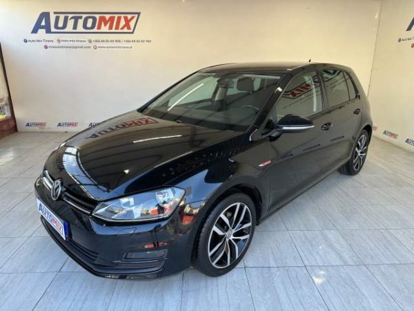 Tirane, shes makine Volkswagen golf 7 Viti 2015, 13.900 Euro