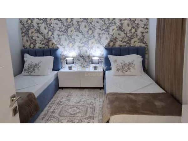 Tirane, jepet me qera apartament 2+1+BLK Kati 2, 65 m² 600 Euro (21 Dhjetori)