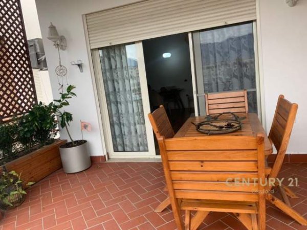 Tirane, jepet me qera apartament 2+1+BLK Kati 4, 97 m² 500 Euro (Liqeni i Thate)