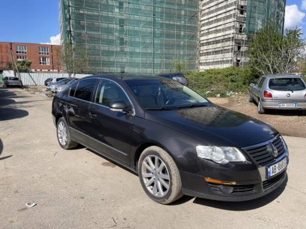 Tirane, shes makine Volkswagen Passat 2.0T Viti 2010, 6.000 Euro