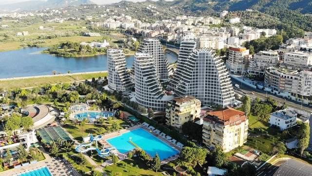 Tirane, shitet apartament 2+1+BLK Kati 10, 140 m² 300.000 Euro