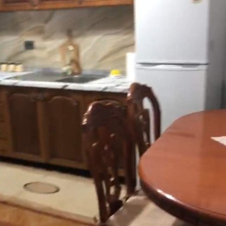 Tirane, jepet me qera apartament 1+1+BLK Kati 2, 60 m² 30.000 Leke (lluke kacaj)