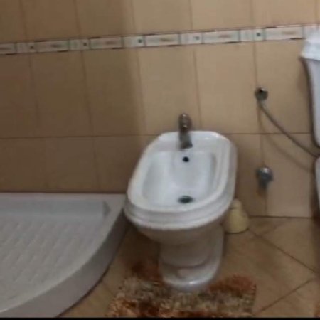 Tirane, jepet me qera apartament 1+1+BLK Kati 2, 60 m² 30.000 Leke (lluke kacaj)