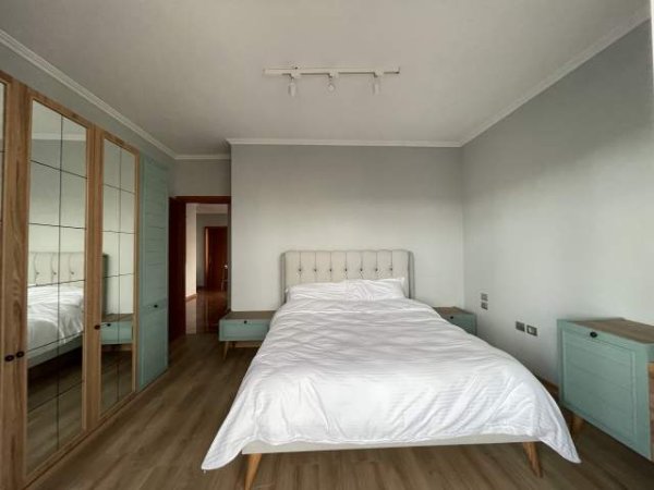 Tirane, jap me qera apartament 3+1+BLK Kati 6, 125 m² 1.500 Euro