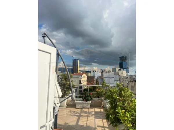 Tirane, shitet apartament 3+1 Kati 5, 120 m² 277.000 € 