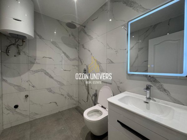 Tirane, shitet apartament 1+1+Ballkon Kati 5, 70 m² 175.000 € (Rruga Fortuzi, mbrapa shkollës Jeronim De Rada)