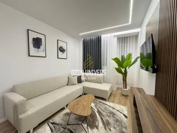 Tirane, shitet apartament 1+1+Ballkon Kati 5, 70 m² 175.000 € (Rruga Fortuzi)