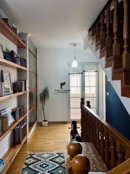 Tirane, jepet me qera apartament 3+1 Kati 3, 180 m² 1.200 € (PALLATI BRIGADAVE)