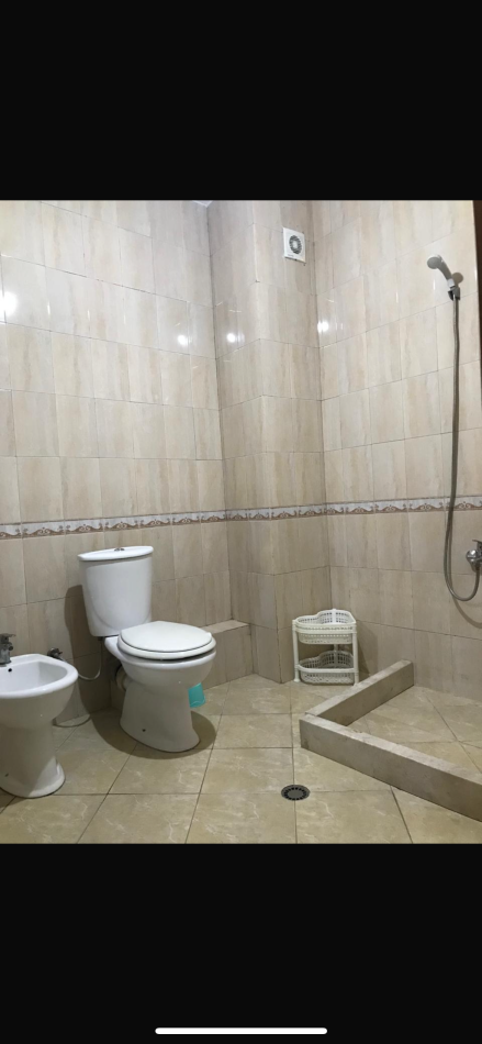 Tirane, ndarje qeraje me vajze apartament 3+1+Aneks+Ballkon Kati 5, 1 m² 125 € 