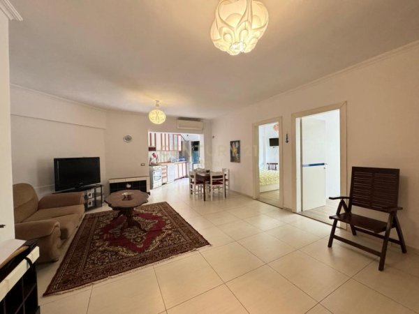 Tirane, shitet apartament 2+1 Kati 1, 120 m² 176.501 € (Rruga Dritan Hoxha)