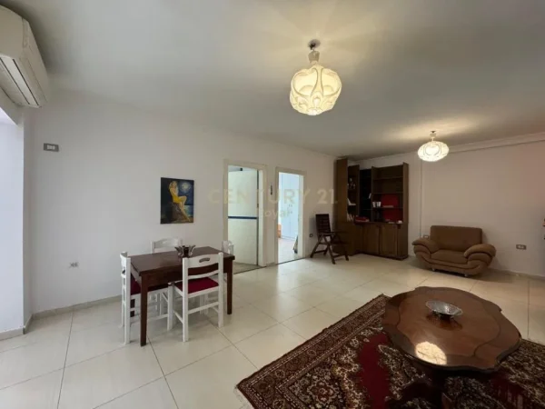 Tirane, shitet apartament 2+1 Kati 1, 120 m² 176.501 € (Rruga Dritan Hoxha)