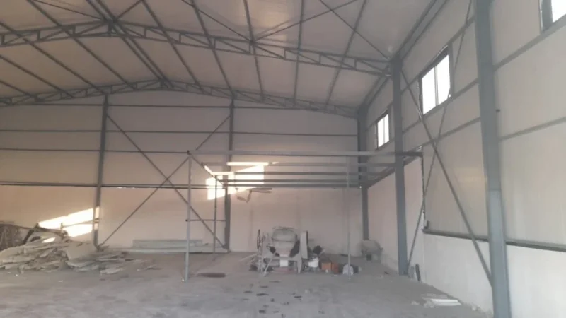 Durres, jepet me qera magazine Kati 0, 800 m² 1.000 € (Kenete)