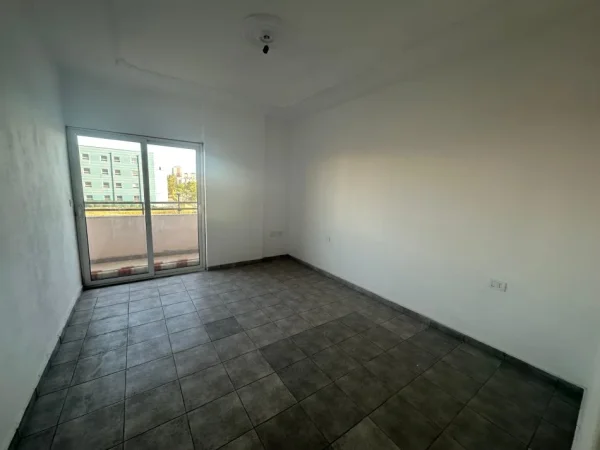Durres, shitet apartament 3+1+Aneks+Ballkon Kati 2, 138 m² 138.000 € (Lagja 16)