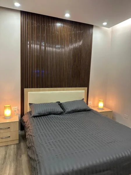 Tirane, jepet me qera Vile 1+1+Ballkon Kati 3, 60 m² 650 € (pazari i ri)