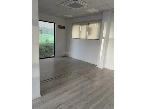 ‼️  𝐀𝐦𝐛𝐢𝐞𝐧𝐭 𝐤𝐨𝐦𝐞𝐫𝐜𝐢𝐚𝐥 𝟐𝟖𝟓𝐦² 𝐩ë𝐫 𝐪𝐢𝐫𝐚 – 𝐃𝐎𝐍 𝐁𝐎𝐒𝐊𝐎, 𝐓𝐢𝐫𝐚𝐧ë  ‼️