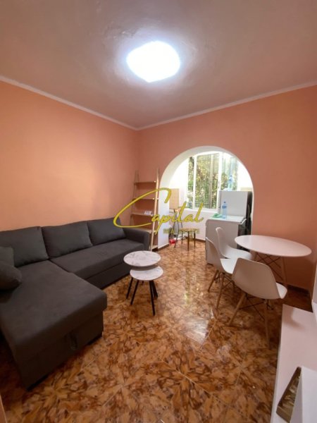 Tirane, jepet me qera apartament 1+1 Kati 2, 65 m² 500 € (ISH BLLOKU)
