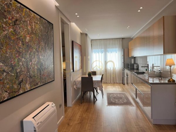 Tirane, jepet me qera 2+1+Ballkon , 115 m² 1.550 € 