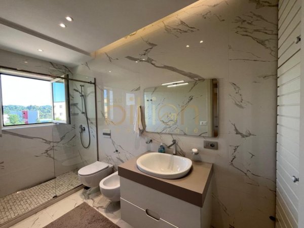 Tirane, jepet me qera 2+1+Ballkon , 115 m² 1.550 € 