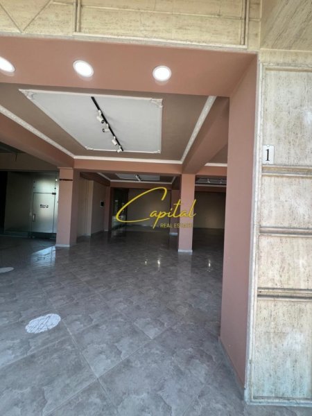Tirane, jepet me qera ambjent biznesi Kati 0, 420 m² 2.000 € (ISH SHESHI SHQIPONJA)