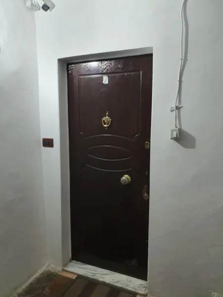 Tirane, shitet apartament 2+1 Kati 3, 100 m² 260.000 € 