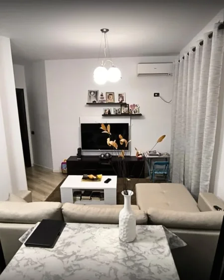 Tirane, shes apartament 1+1+Ballkon Kati 4, 56 m² 120.000 € 