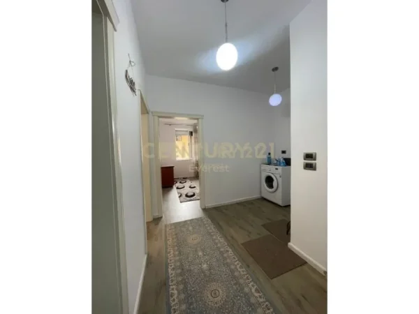 Tirane, shitet apartament 2+1 Kati 3, 69 m² 140.000 € (Vasil Shanto prane KESH-it)